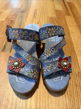 L'ATISTE Blue Floral Slide Sandals with Red Flower Accents